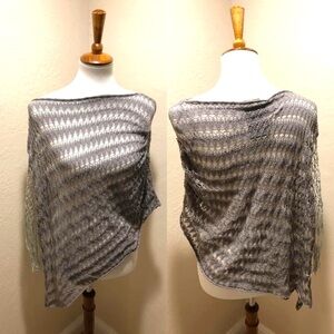 {Anthro} Knitted shawl poncho